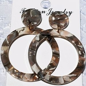 New Fashion pearled Looking Circle Drop Earrings